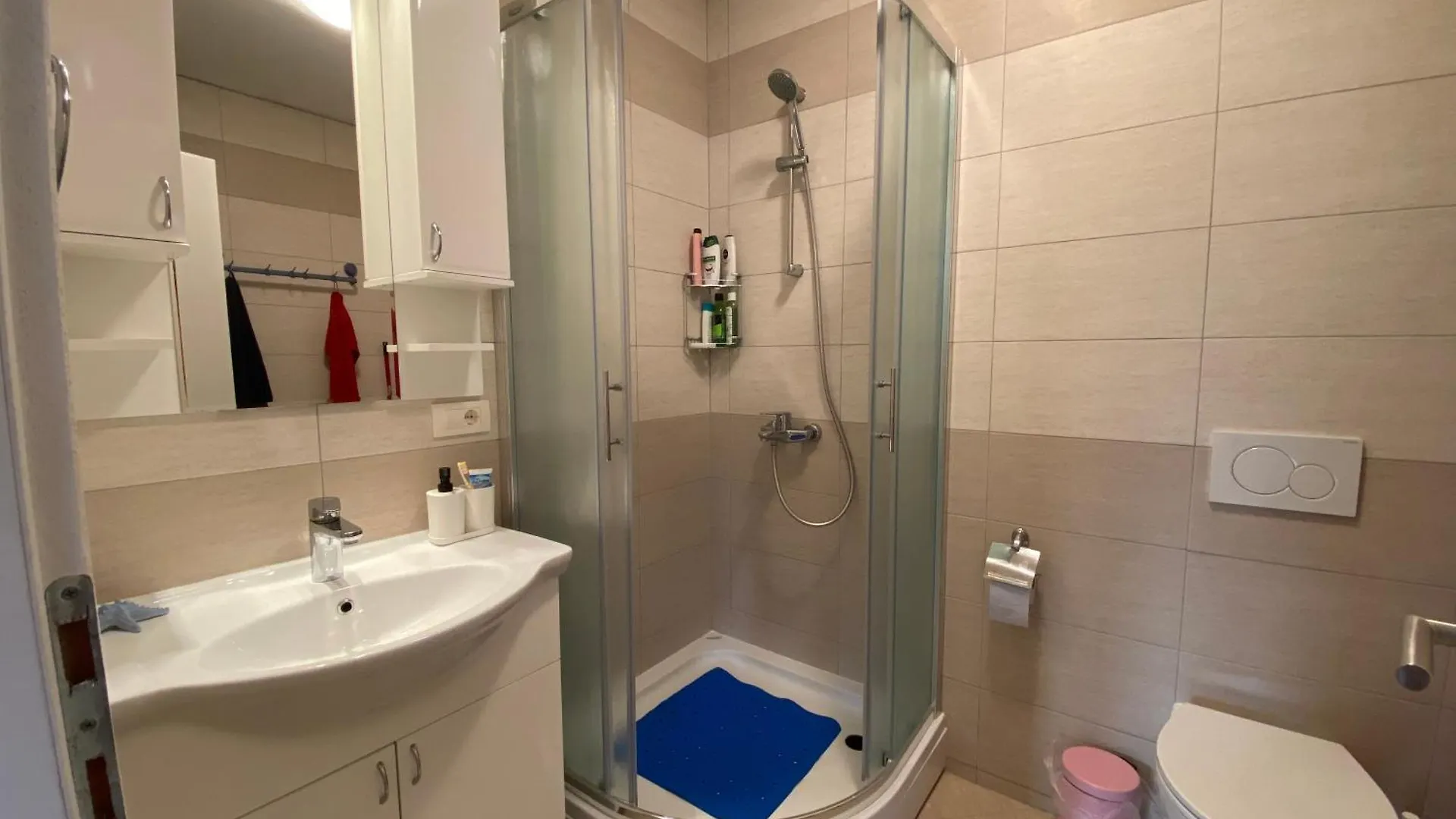 Modern And Spacious 3-Bedroom Apartment With Balcony Near Beach Malinska Croatia